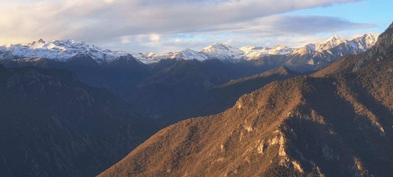 Dossena Dimora Storica Al Lac Conte Tomaselli Villa Madonna della Costa Exteriör bild